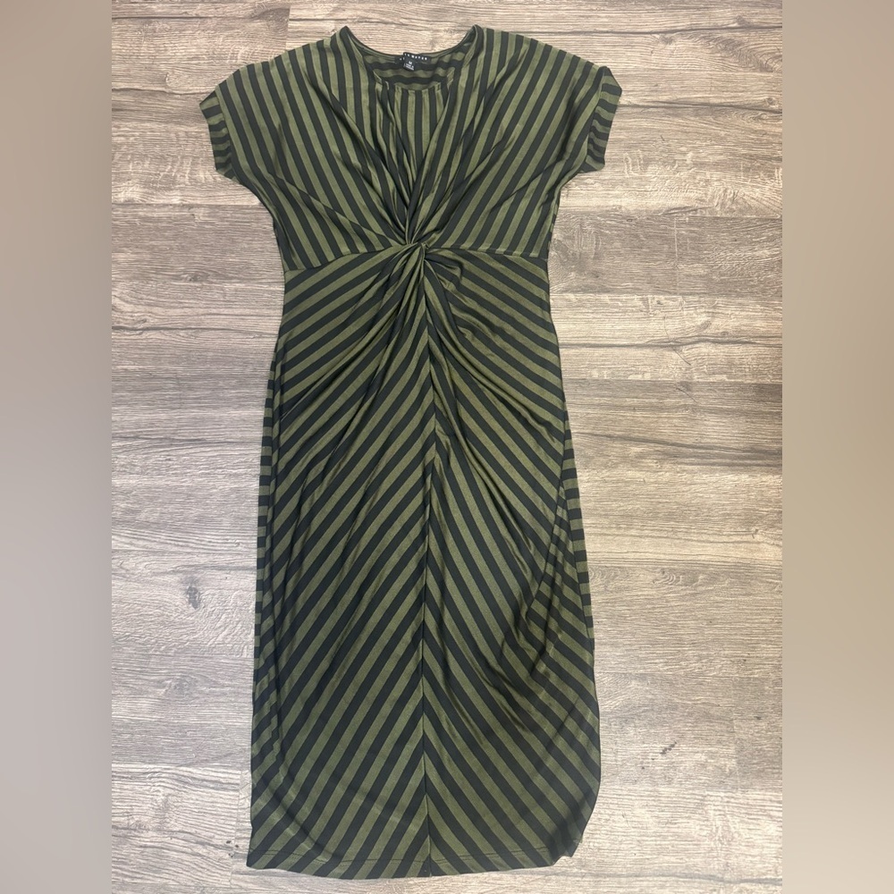 Haute Monde Olive and Black Midi Dress